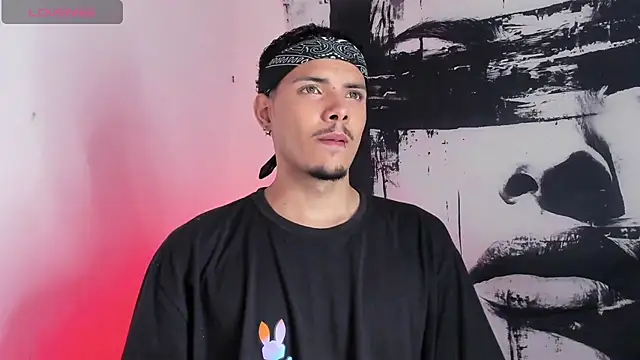 Avaggi online show from September 18, 9:28 pm