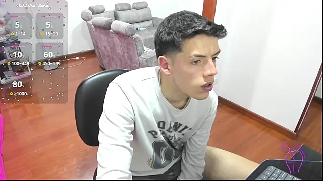 mattebret11 online show from September 18, 3:19 am