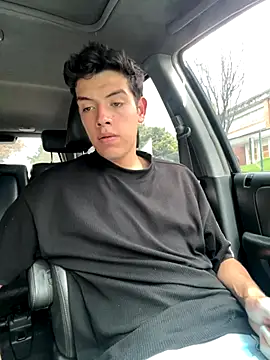 mattebret11 online show from October 27, 5:15 pm