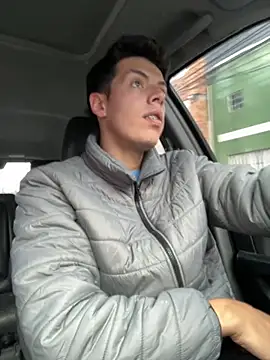 mattebret11 online show from October 2, 6:12 pm