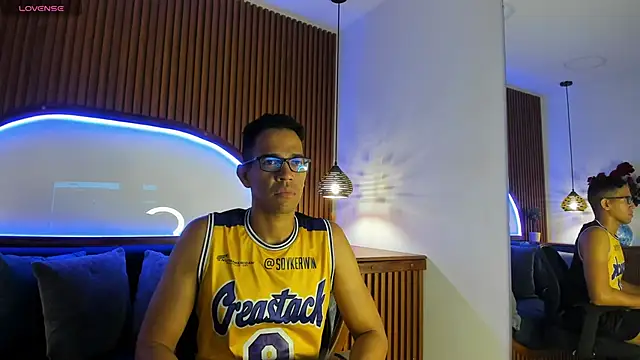 JacobDraven online show from November 7, 3:43 am