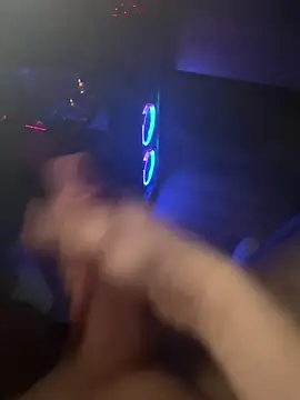 jstntz online show from April 12, 10:21 pm