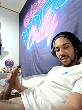 Mikaaa97 online show from January 16, 1:30 am