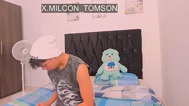 Snapshot of Zacktorres_ chatting on September 23, 7:46 pm Zacktorres online show from September 23, 7:46 pm