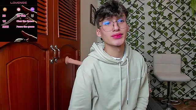 bellmontneon online show from November 18, 11:36 am