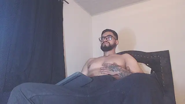 Chrys harris77 online show from March 26, 5:22 am