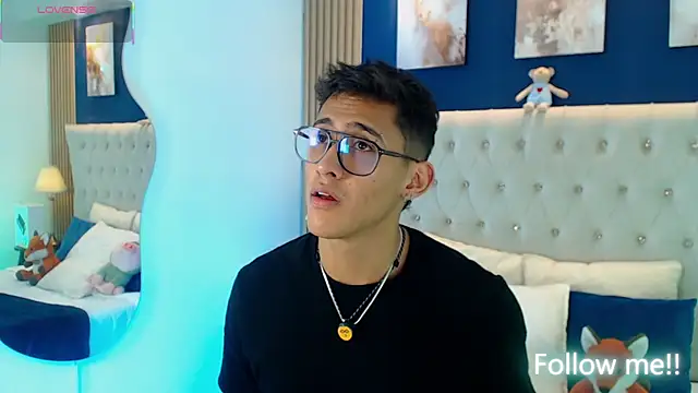 SalvadorFit online show from April 8, 8:28 pm