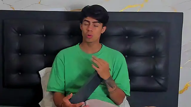 cody pipper  online show from October 9, 1:27 pm