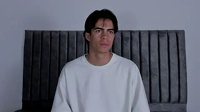 cody pipper  online show from September 30, 8:01 pm