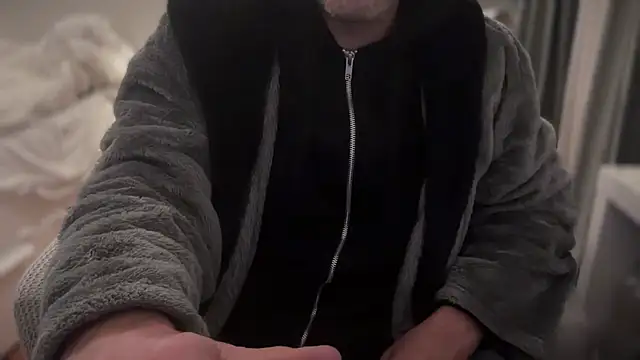 crisso06 online show from November 22, 6:18 pm