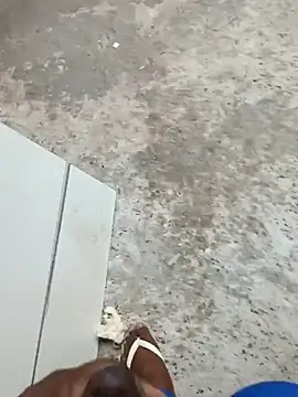 preto3561 online show from September 24, 1:53 pm