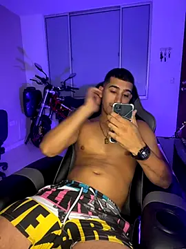 maxx 027 online show from October 3, 3:55 am