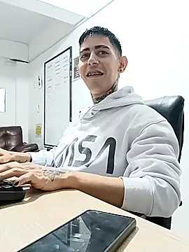 Kriss Mercury online show from October 8, 1:10 am