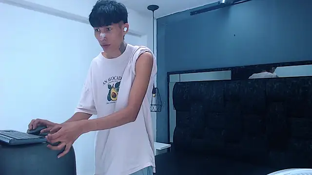 Daniel delux  online show from September 22, 11:43 am