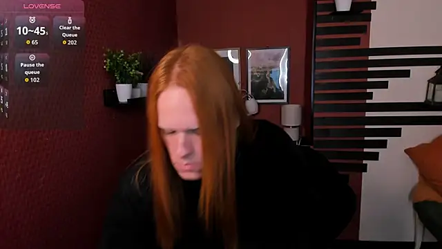 ChloeValentinee online show from October 20, 12:42 pm