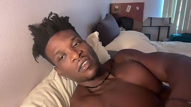 Snapshot of MrDaddyBlackNi9e chatting on October 9, 7:41 pm MrDaddyBlackNi9e online show from October 9, 7:41 pm
