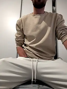 AD Vu online show from November 2, 6:23 pm