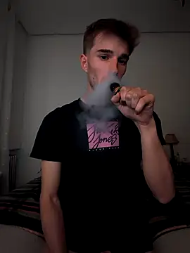 jorgeereyy online show from February 2, 7:00 pm