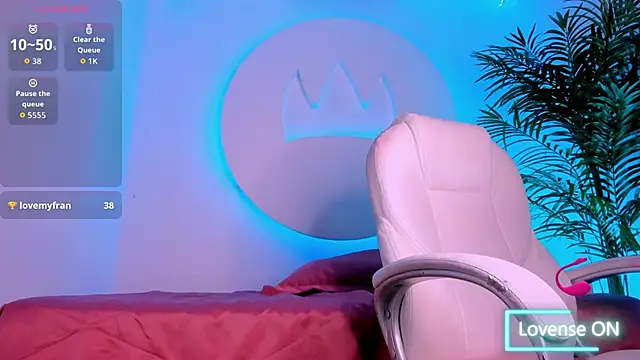 Snapshot of Santti_ chatting on October 4, 11:20 pm Santti online show from October 4, 11:20 pm