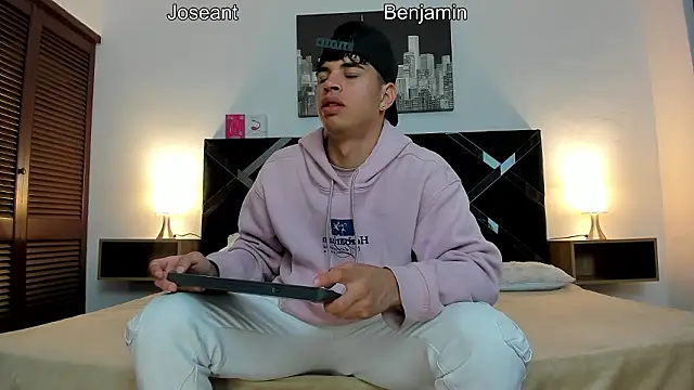 iammariano online show from March 24, 3:22 am