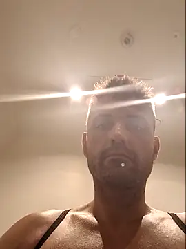 Daniel85Schlam online show from December 17, 6:20 am