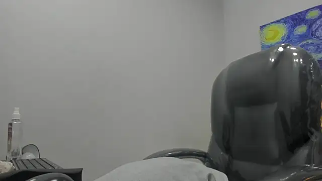 Snapshot of JackBanger_ chatting on October 5, 2:15 am JackBanger online show from October 5, 2:15 am