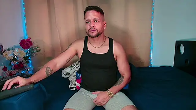 LucasGaeel online show from February 5, 3:52 pm