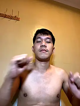 Snapshot of asian_guy_69 chatting on October 18, 3:28 pm asian guy 69 online show from October 18, 3:28 pm
