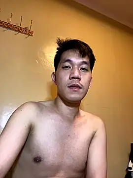 Snapshot of asian_guy_69 chatting on October 17, 3:27 pm asian guy 69 online show from October 17, 3:27 pm