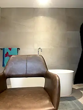 SkinnyD  online show from September 28, 5:05 am