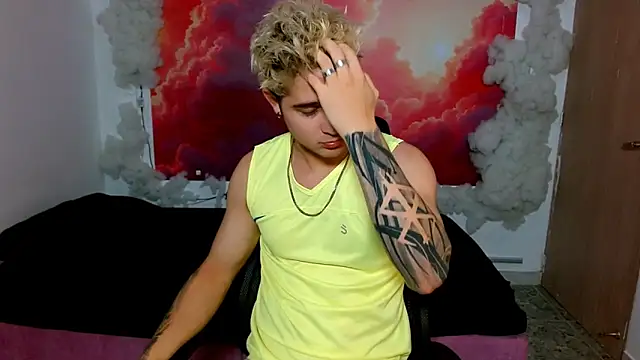 AlexPiersss online show from December 3, 7:20 pm