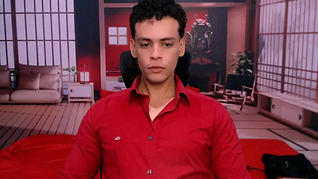 Snapshot of DominicBlazze chatting on October 13, 7:09 pm DominicBlazze online show from October 13, 7:09 pm