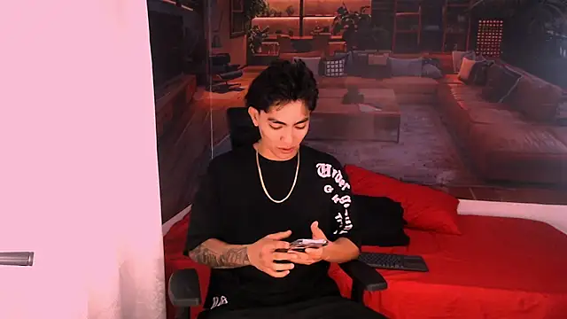 RomeoMillerr online show from December 1, 7:06 pm