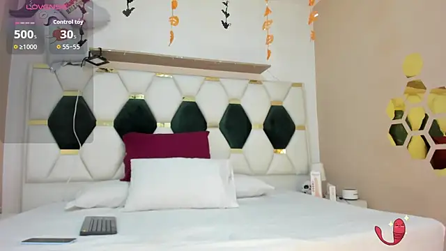 XaanderGrey online show from November 1, 3:54 am