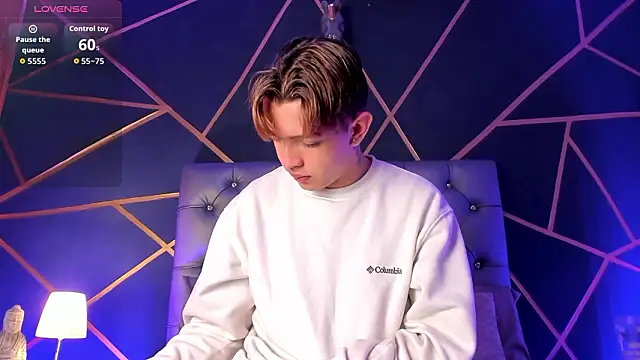 Lian Miller1  online show from March 3, 12:23 pm