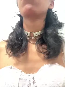 MadamLeRouge online show from December 18, 4:14 pm