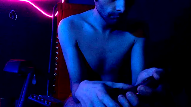 highinhtxx online show from January 9, 10:31 am