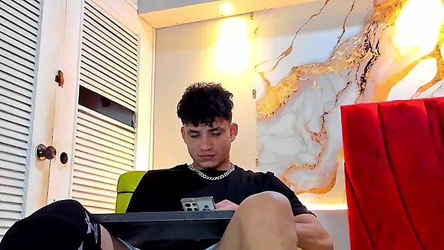 daniscot online show from November 25, 3:52 am