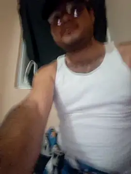 Snapshot of rojo_guerrero chatting on September 30, 2:07 am rojo guerrero online show from September 30, 2:07 am