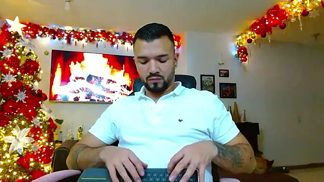 mathewv  online show from November 11, 4:39 am