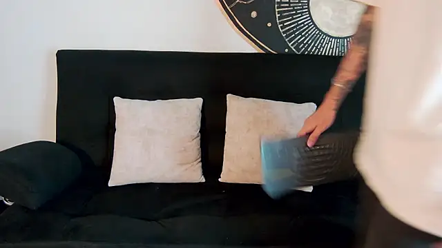 LukeSavagge online show from October 10, 8:02 pm