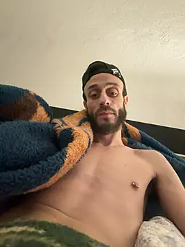 cesar8906 online show from April 1, 9:11 am