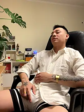 latava online show from November 30, 5:04 pm