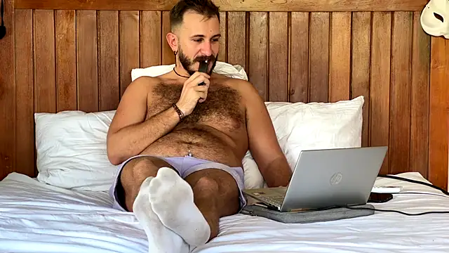 mrmaxiy online show from July 8, 8:18 am