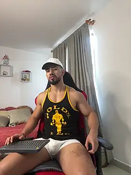 Ezzio Scolaro online show from February 15, 1:30 pm