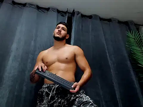 jasonshaw25 online show from February 26, 6:09 pm