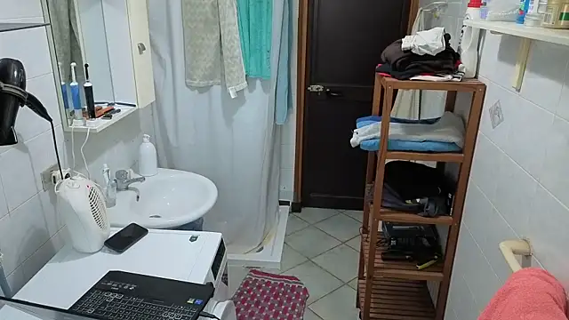 Al3xox02 online show from April 4, 5:21 pm