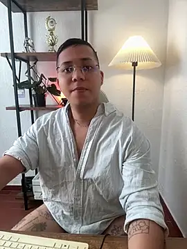 LiamColby  online show from February 27, 3:33 pm