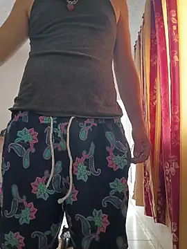 Yasahel33 online show from April 28, 11:42 pm