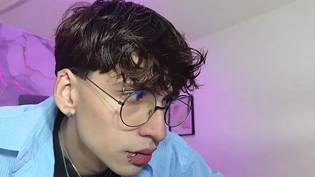 demianmoon online show from October 9, 11:26 am